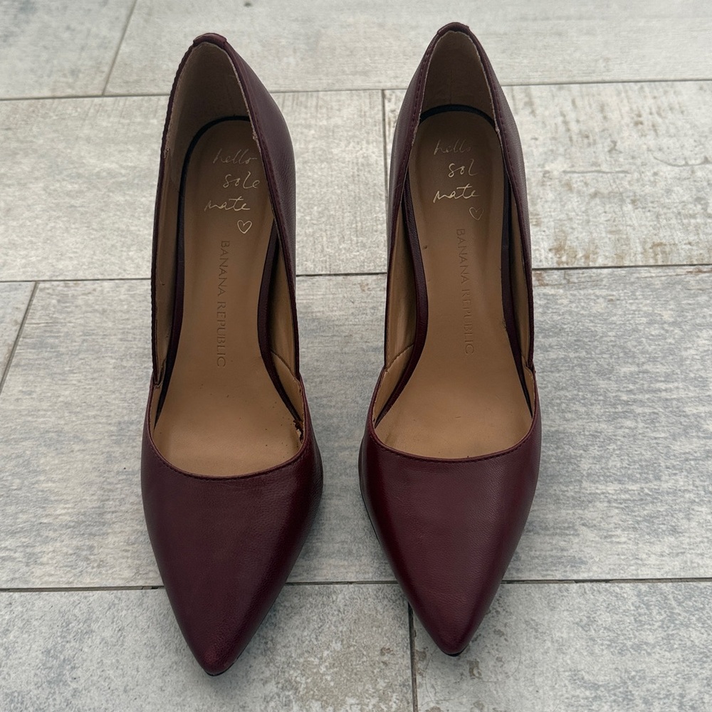 Banana Republic Burgundy Heels - Picture 2 of 8